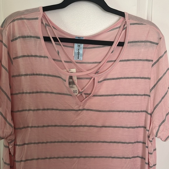 Women’s Plus Size Blush Pink/Gray Striped  Cage Front Short Sleeve T-Shirt - Picture 3 of 6
